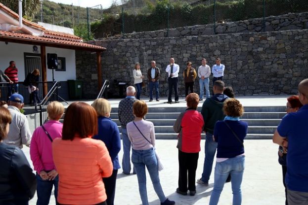 Valleseco: Inauguraci&oacute;n de la &lsquo;Plaza Los Paperos&rsquo; de Madrelagua