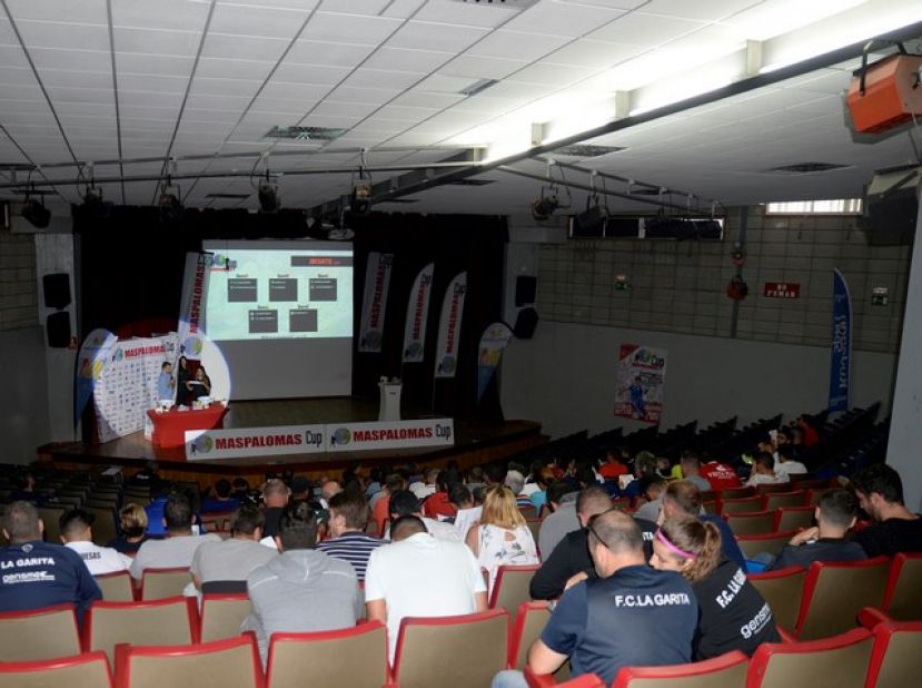 La Copa Maspalomas sortea los grupos entre los 200 equipos inscritos