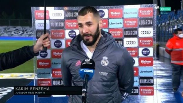 Benzema renueva con el Real Madrid hasta 2023