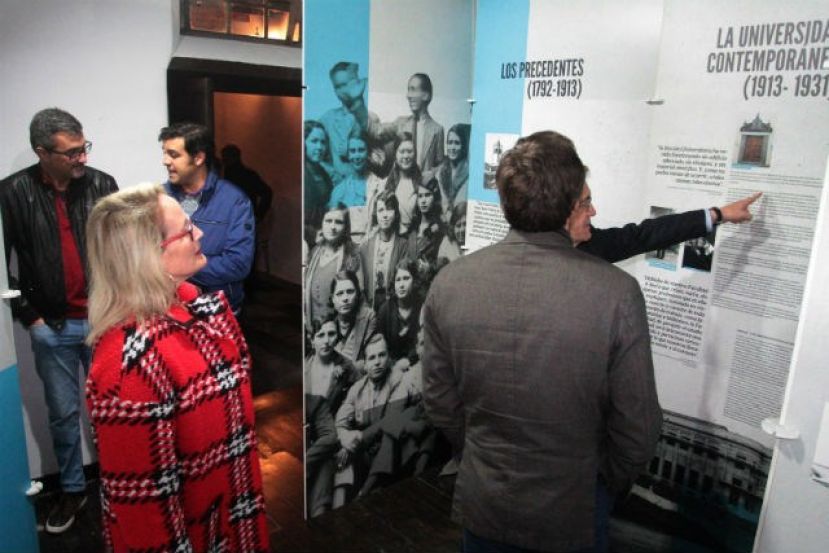 Una exposici&oacute;n recoge los hitos que han marcado los 225 a&ntilde;os de historia de la Universidad de La Laguna