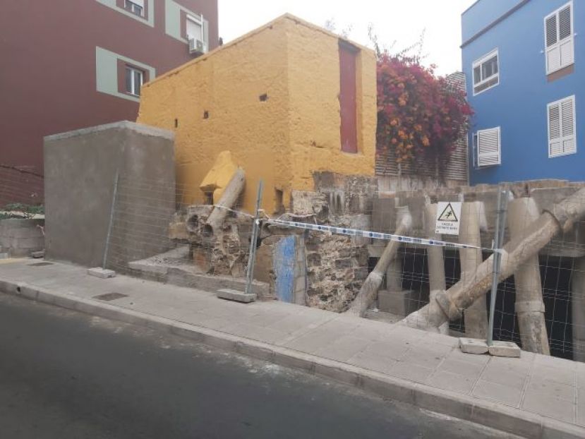 G&aacute;ldar: El PSOE lamenta el estado actual de Las Troneras de la calle Drago