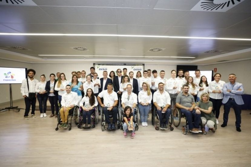 El consejero de Deportes asiste a la entrega de las Becas Capacitas 2018 que la Fundaci&oacute;n Disa otorga a 30 deportistas con discapacidad