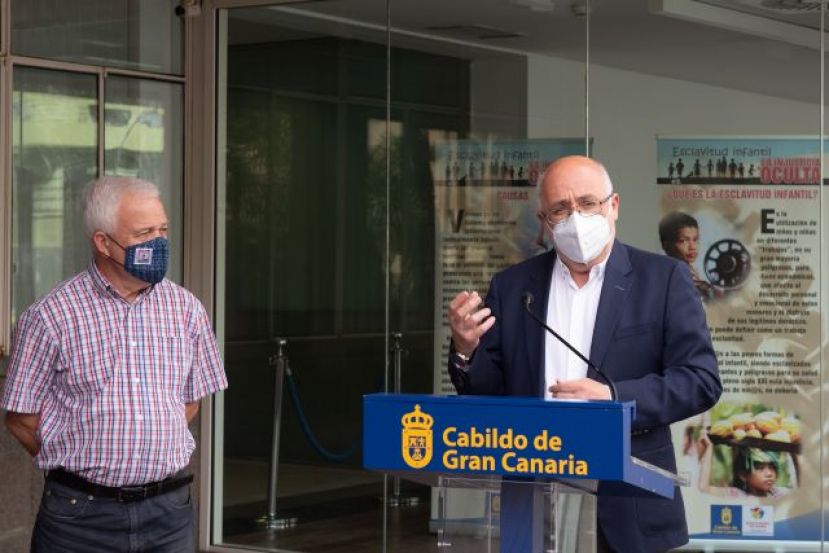 El Cabildo muestra la demoledora realidad a la que se enfrentan a diario millones de niñas y niños en el mundo por la esclavitud
