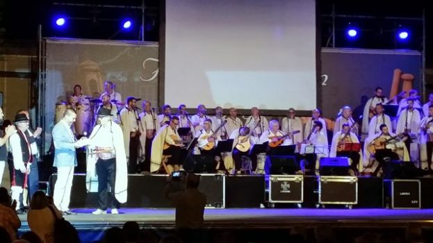 Guía: Actuación de Los Sabandeños en el Festival de Folclore (Audio)