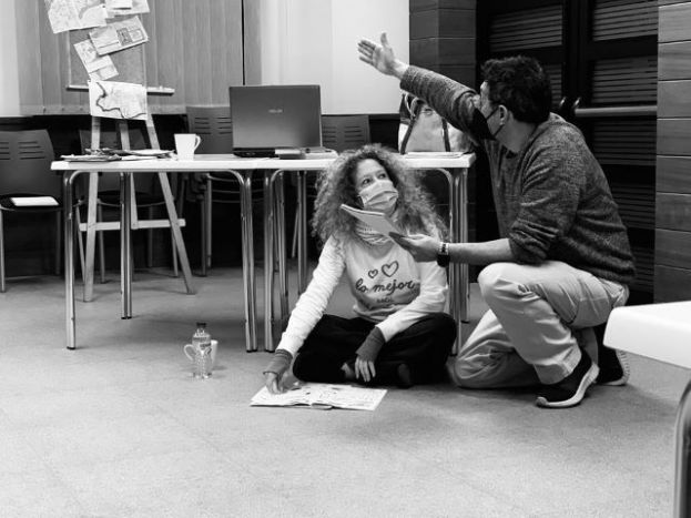 2RC Teatro Compa&ntilde;&iacute;a de Repertorio prepara el estreno en la SIT de 'Ojos de Ola'