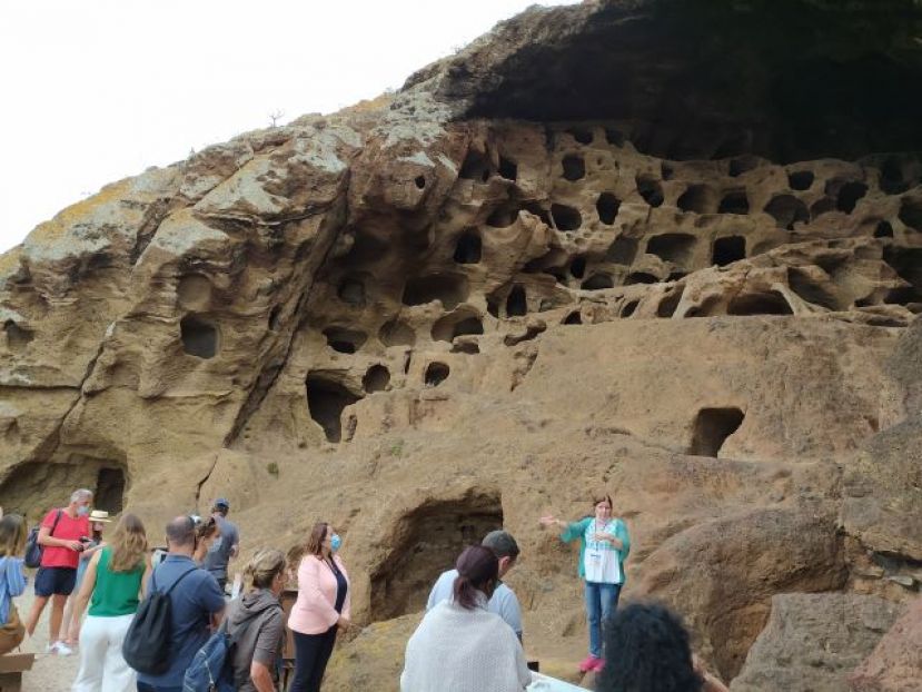La delegación de la Organización Mundial de Turismo visitó el Cenobio de Valerón