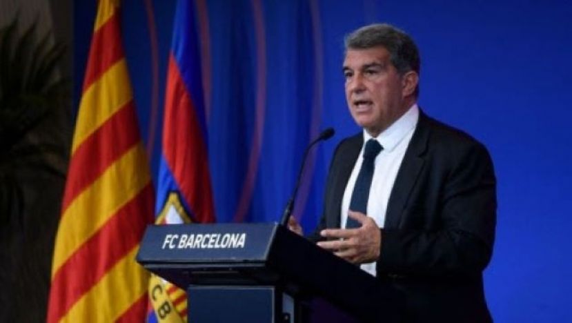 Laporta urge a Messi a firmar y admite que est&aacute;n peor de lo esperado (V&iacute;deo)