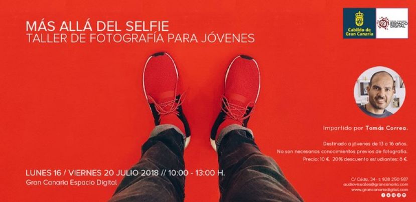 El fot&oacute;grafo Tom&aacute;s Correa imparte un taller para adolescentes alrededor de la consagraci&oacute;n del sefie como recurso de interacci&oacute;n social
