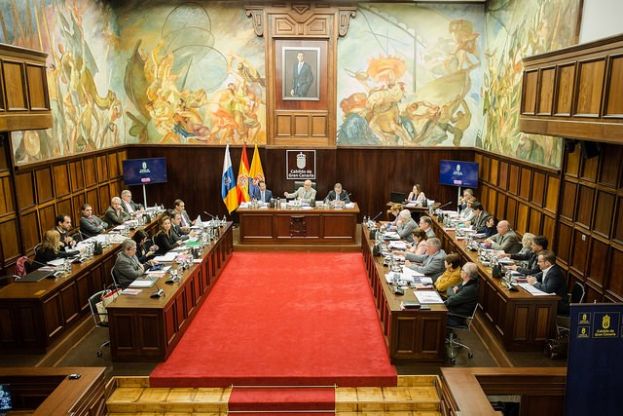 Aprobado el Presupuesto 2018 del Cabildo de Gran Canaria, que dedica un 32 % a protecci&oacute;n social y un 35 % a reactivaci&oacute;n econ&oacute;mica