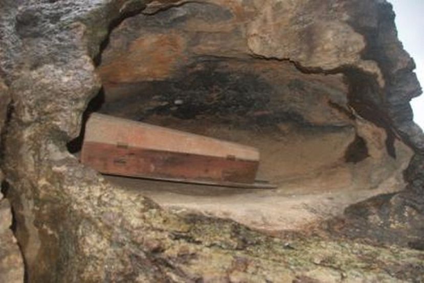 Descansaderos de muertos y cuevas para guardar ata&uacute;des, ricos vestigios que a&uacute;n impregnan Gran Canaria