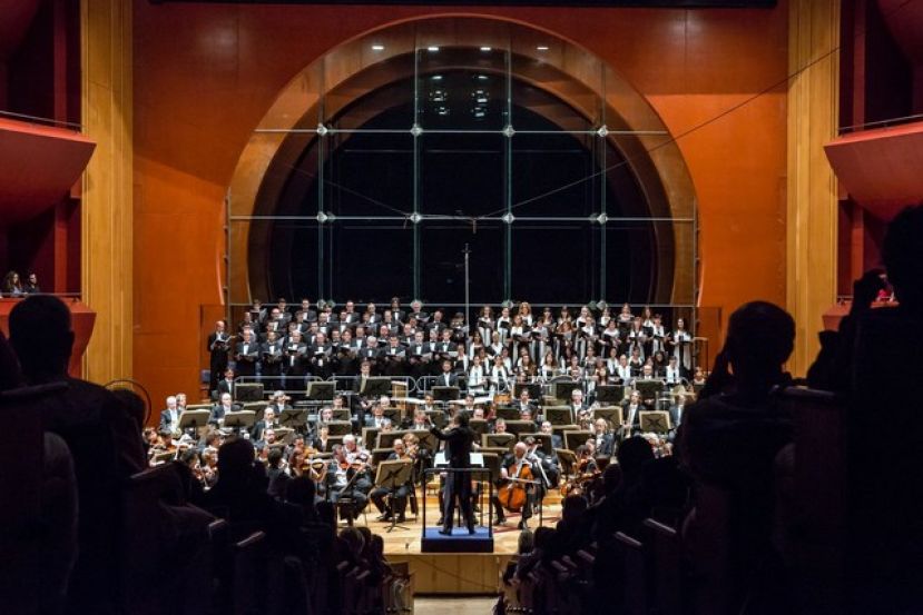 Carmina Burana, con la OFGC y su Coro