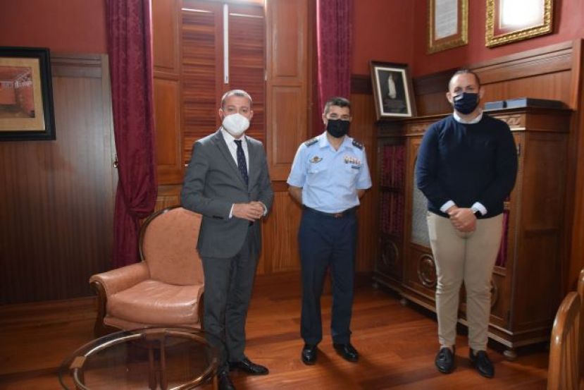 Gáldar: Visita institucional del Coronel del Ejército del Aire del Mando Aéreo