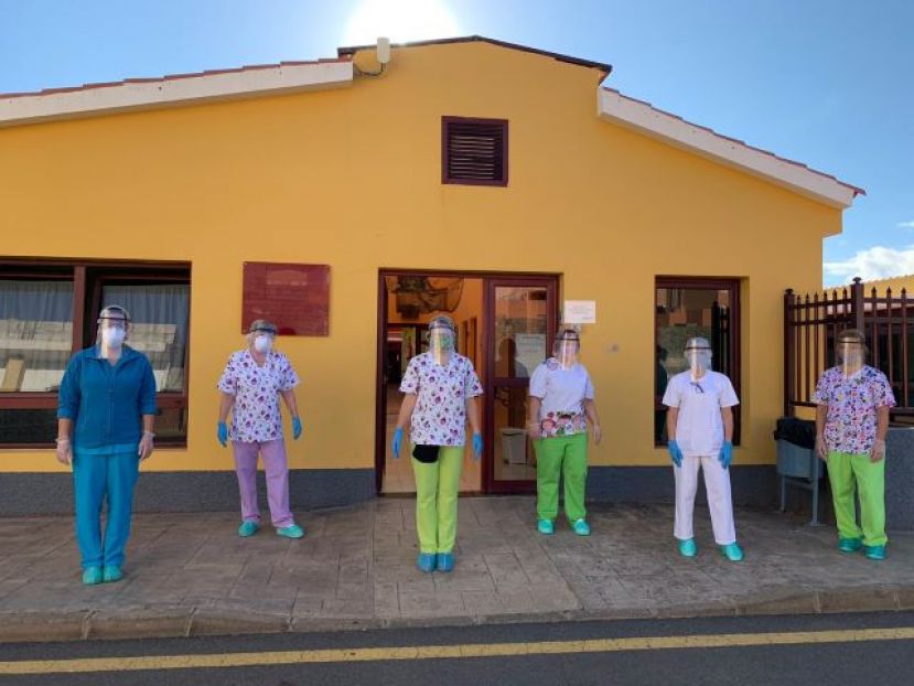 Gu&iacute;a: La Residencia de Mayores recibe un lote de pantallas protectoras 3D