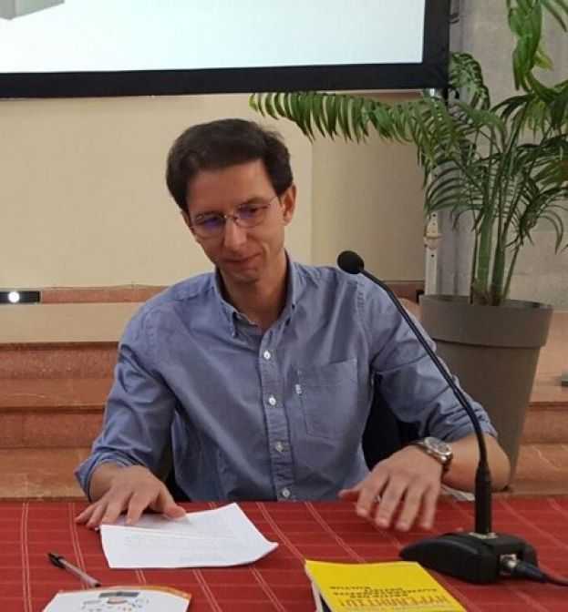 “Rodríguez Padrón nos enseña que hay que buscar la parte poética del lenguaje”