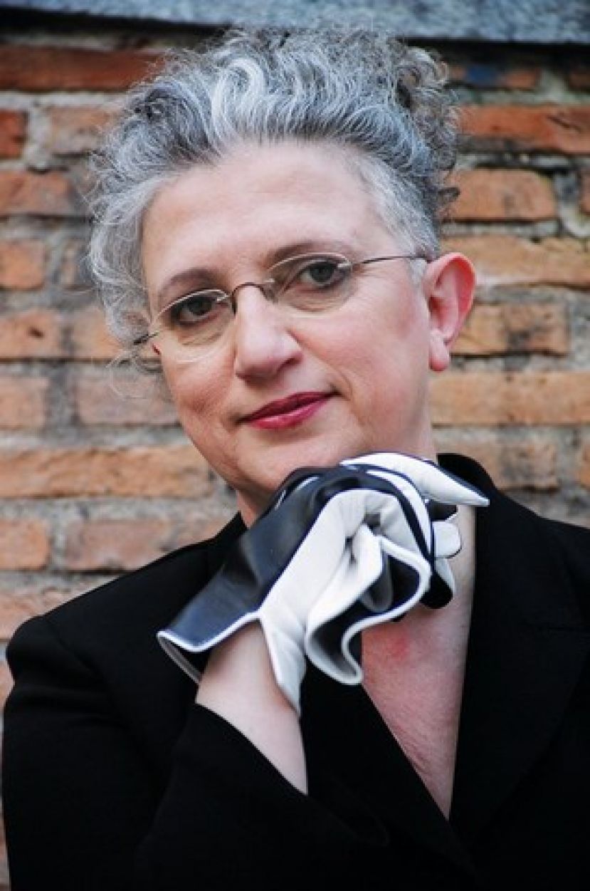 La escritora Ana Rossetti, una de las voces m&aacute;s rompedoras de la literatura espa&ntilde;ola, protagoniza un encuentro con el p&uacute;blico