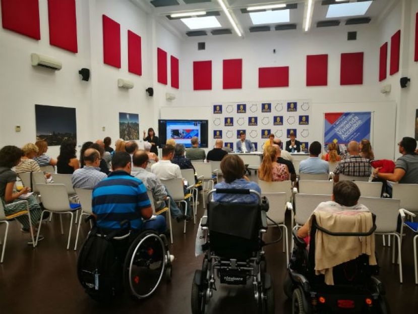 El Cabildo ofrece formaci&oacute;n pr&aacute;ctica a arquitectos y t&eacute;cnicos municipales para mejorar la accesibilidad de las viviendas