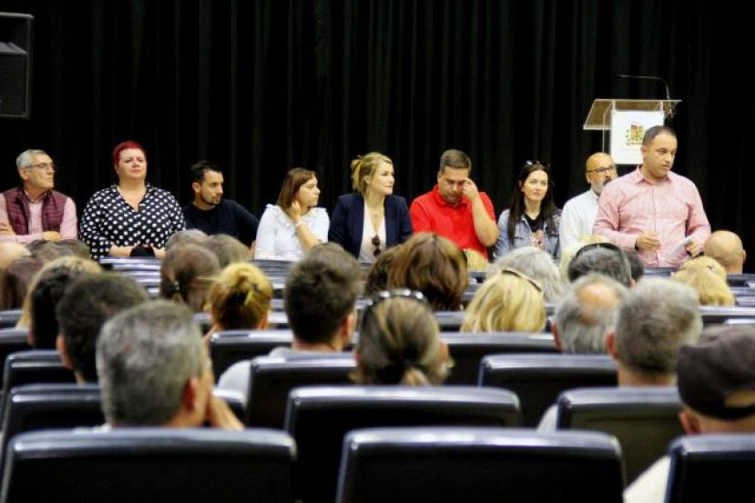 Moya: Presentación del Grupo de Gobierno a los trabajadores municipales