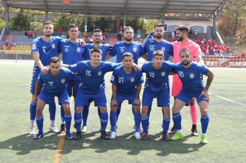 Fútbol 3ª División: El Vera se salva tras su victoria en Guía (0-2)