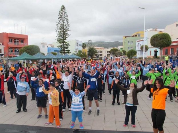 Guía: Más de 400 personas en la II Carrera Popular para Personas con Discapacidad