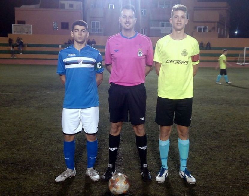 Fútbol Juvenil Preferente: (1-1) Empate a un gol entre el San Isidro y el Carnevali