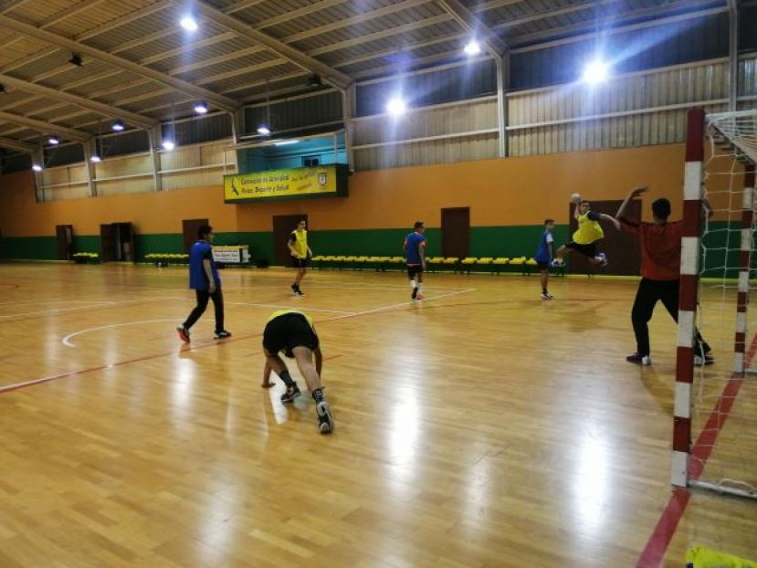 Balonmano: el Moto Sport Juani Gáldar a mantener el liderato