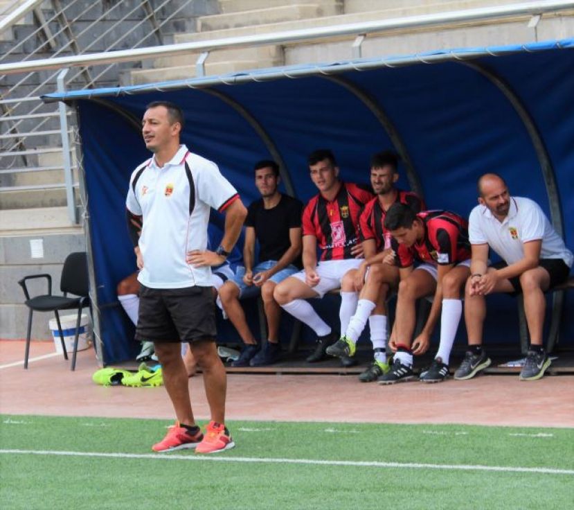 Ángel Luis Camacho renueva con el Viera y ya planifica la próxima temporada