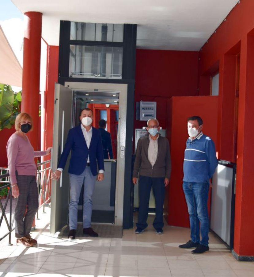 El Club del Mayor de Gáldar estrena nuevo ascensor