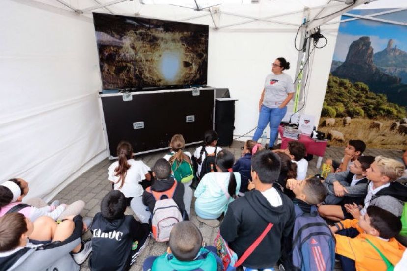 Risco Ca&iacute;do y los Espacios Sagrados de Monta&ntilde;a participan en la Miniferia de la Ciencia del Parque Santa Catalina