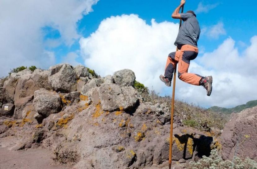 El Cabildo descubre en dos visitas guiadas el arte del salto del pastor