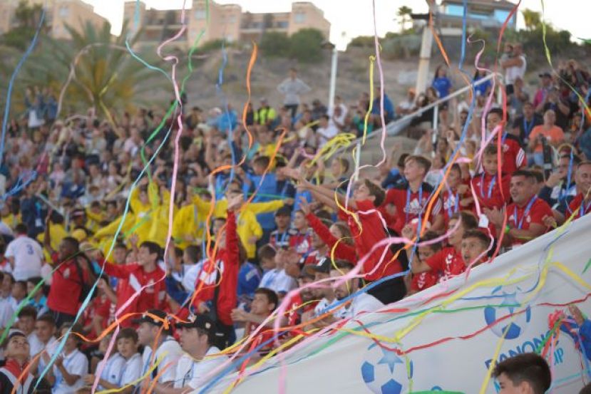 Obertura de la Copa Rodagon - Danone Nations Cup con el mejor f&uacute;tbol base