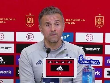 Luis Enrique: &quot;No hay una opinión que pueda leer que me pueda interesar&quot;