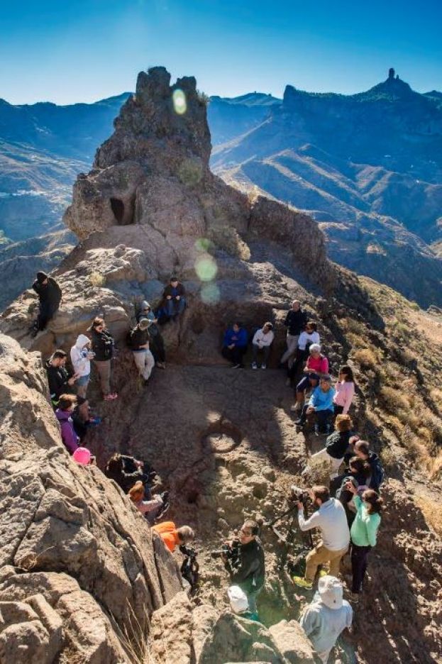 Visita guiada al Roque Bentayga de Tejeda para contemplar la salida del sol