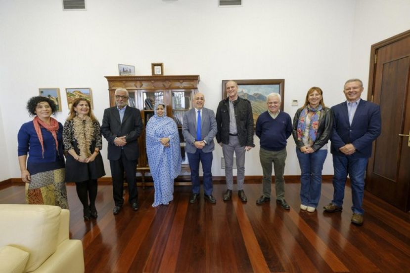 La presidenta de la delegación saharaui en España recibe el apoyo del Cabildo