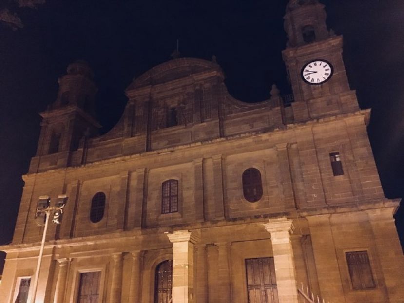 Gáldar apagó la Iglesia de Santiago durante la “Hora del Planeta”