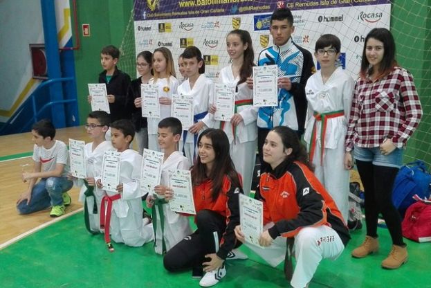 Brillante actuaci&oacute;n del Gimnasio Kim G&aacute;ldar en los II Juegos Escolares
