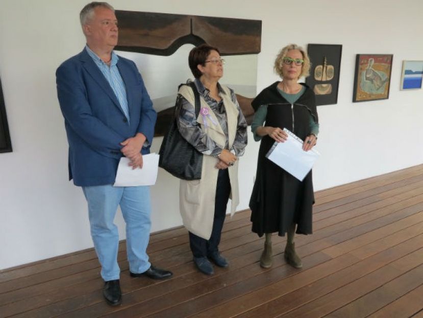 El Cabildo exhibe obras de mujeres creadoras con motivo del 8 de Marzo