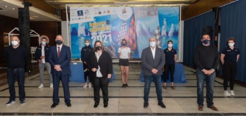 La bahía de Las Palmas de Gran Canaria acoge este fin de semana la VII Edición de la Regata de Carnaval