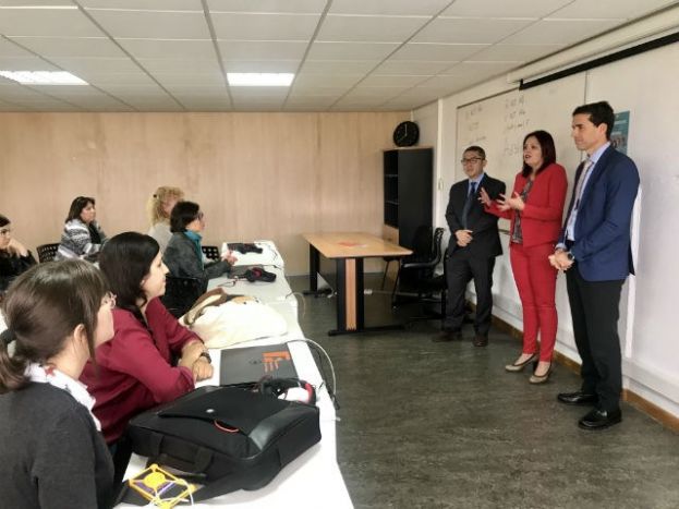 Un grupo de 350 personas mejoran su empleabilidad con el programa de becas de idiomas del Cabildo y la FULP