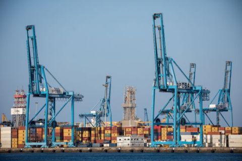 El Gobierno destina 2,3 millones de euros para el transporte de mercanc&iacute;as entre islas
