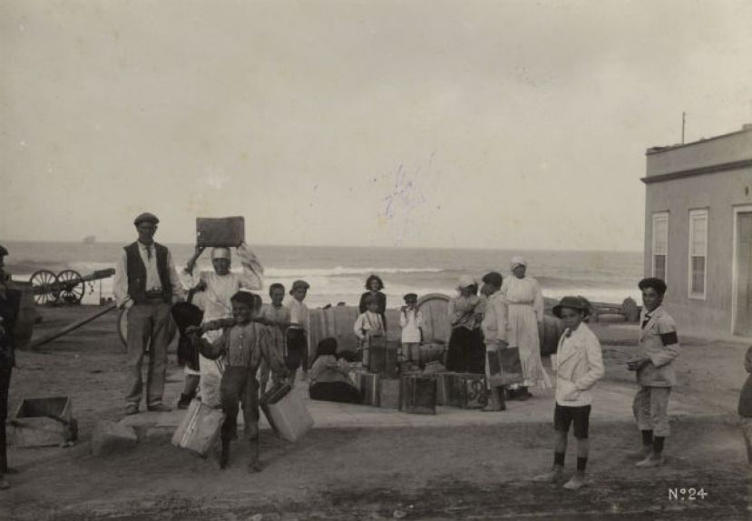 Una muestra del Cabildo desvela los cambios que vieron los ojos del compositor Santiago Tejera de mediados del XIX a ya entrado el XX