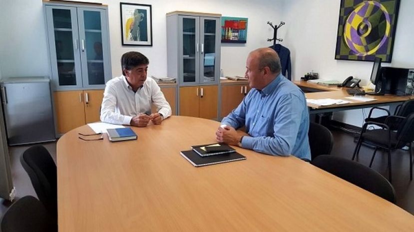 El Alcalde de Santa Br&iacute;gida y el Consejero de Empleo y Transparencia se reunen