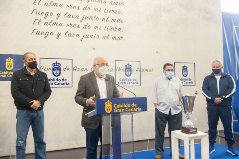 El Cabildo reconoce el &eacute;xito del Club Voleibol JAV Ol&iacute;mpico como un ejemplo de cohesi&oacute;n de la sociedad de Gran Canaria en tiempos dif&iacute;ciles