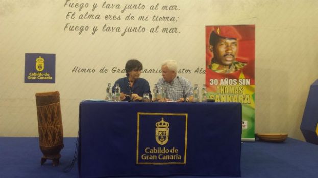 M&aacute;s de 150 personas homenajean a Thomas Sankara, luchador contra mutilaci&oacute;n femenina