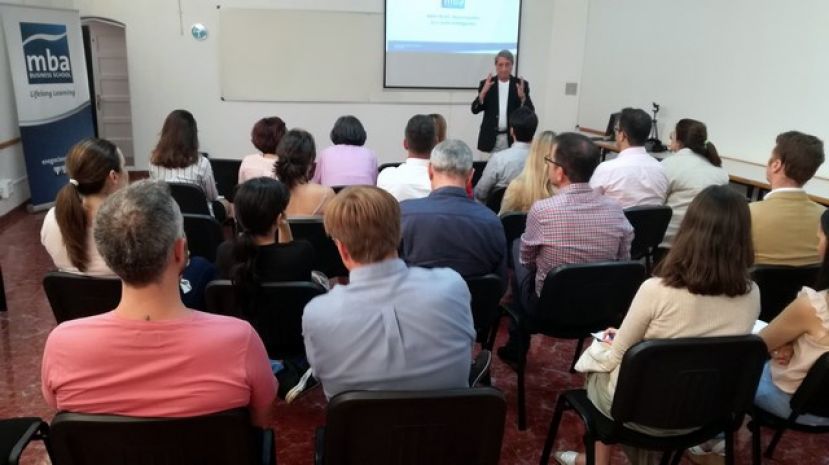 Conferencia sobre "Neuro Ventas"​ de ​Miguel Angel​ Gago​,​ en la MBA Business School