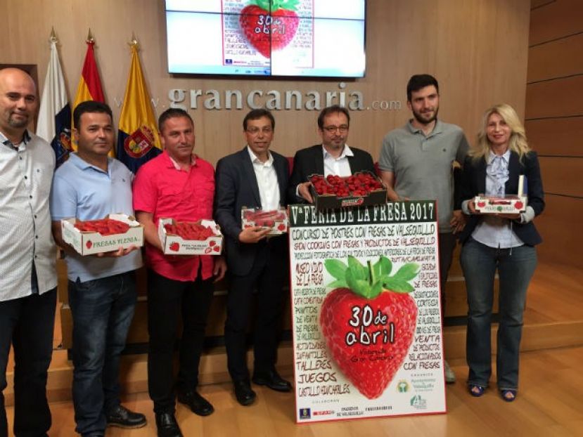 Valsequillo festeja el Día de la Fresa con 1.000 kilos de su mejor fruta