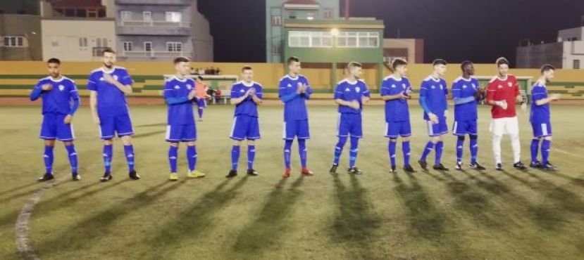 Fútbol 1ª Regional: (2-0) El San Isidro le gana al Goleta y aún cree en el ascenso