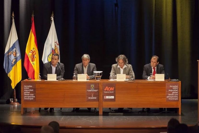 Gu&iacute;a: M&aacute;s de 150 t&eacute;cnicos de toda Canarias asisten a unas jornadas sobre seguridad