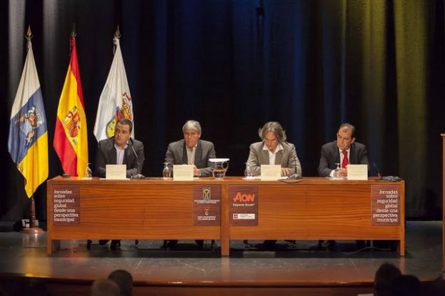 Gu&iacute;a: M&aacute;s de 150 t&eacute;cnicos de toda Canarias asisten a unas jornadas sobre seguridad
