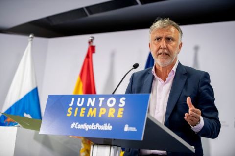 Canarias limita los eventos a 10 personas en las islas y pedirá al Estado rastreadores