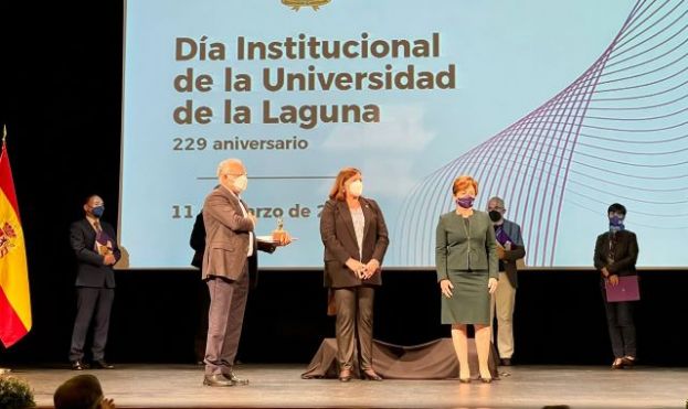La Universidad de La Laguna distingue al Cabildo de La Gomera por su compromiso